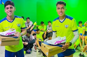 Sifup regala zapatos de fútbol a jugadores de Trasandino que habían sufrido un robo