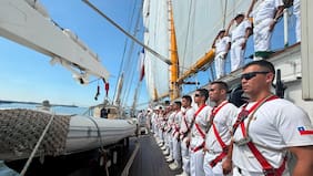 Chile participa con el buque escuela Esmeralda en histórica conmemoración por los 250 años de EE.UU.