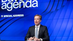 Director del Foro Económico Mundial renuncia por vínculos con Jeffrey Epstein