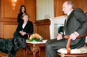 Merkel recuerda cómo fue tratar con Trump y Putin en sus memorias