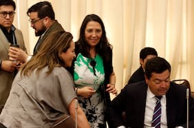 Reforma política en suspenso: avance logrado por ministra Lobos enfrenta nuevo torpedeo socialista