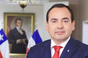 A un día de ganar las elecciones: alcalde reelecto de Chillán Viejo es detenido por violencia intrafamiliar