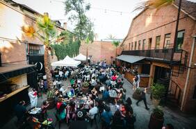 Capea el calor en este refrescante evento que se tomará un patio cervecero de Providencia