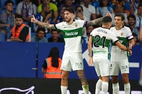 Con 10 casi todo el juego: Lucas Cepeda por fin es titular y el Elche consigue su primera victoria en LaLiga