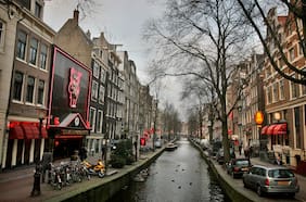 Por qué Ámsterdam prohibió la publicidad de carne en la vía pública