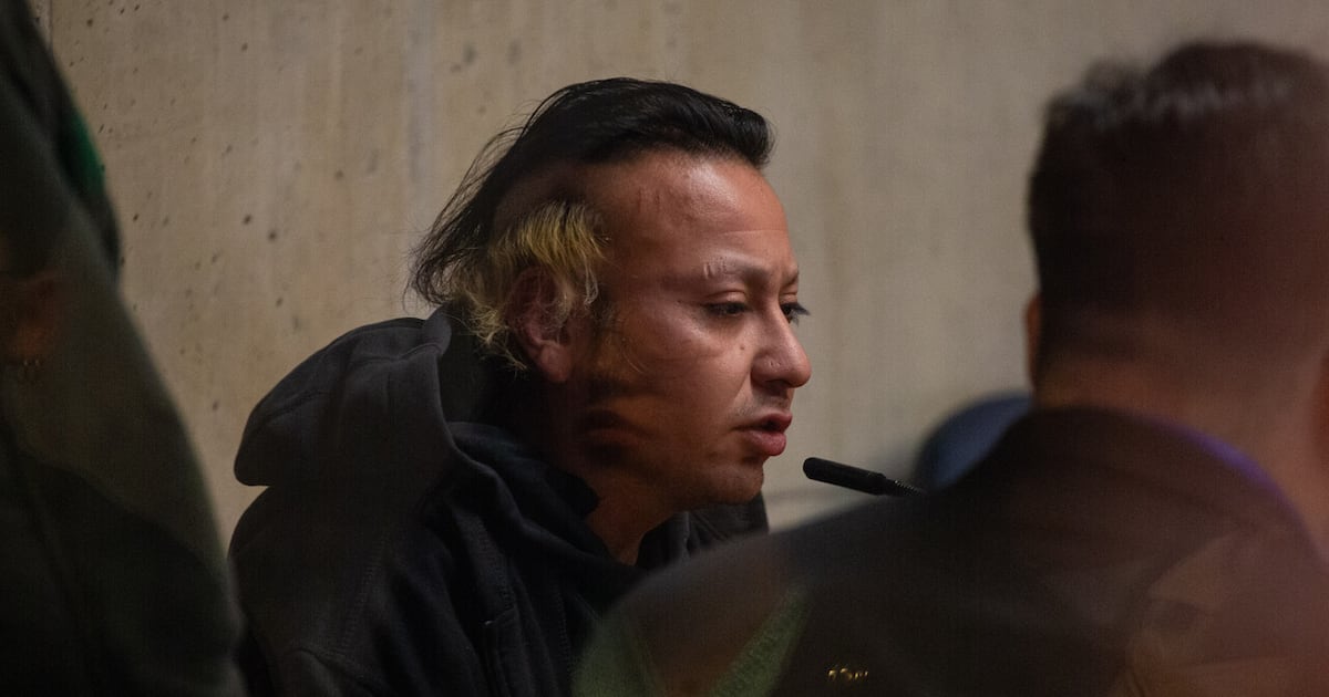 Condenan en libertad al "profanador de tumbas" que vandalizó el Cementerio General de Recoleta