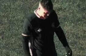 Sigue el calvario: Nicolás Castillo abandona la cancha llorando tras sufrir una nueva lesión en Santiago City