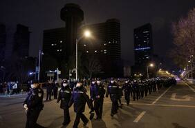 China refuerza su seguridad después de dos noches de protestas