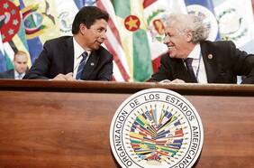 Misión de OEA recomienda tregua política que permita mantener democracia en Perú