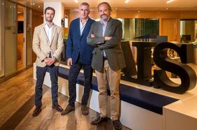 La Tercera firma alianza estratégica con el diario El PAÍS para venta de suscripciones