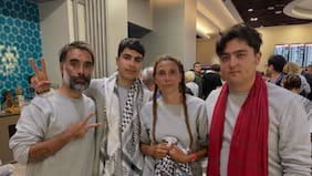 Regresan activistas chilenos retenidos por Israel: acusan trato “deshumanizante” y negligencia del gobierno