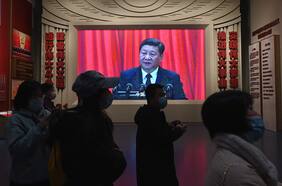 Xi Jinping gana poder luego de que el Partido Comunista de China lo nombra figura histórica