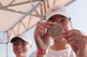Video “Santiago corre con Pegasus” muestra la satisfacción de tres jóvenes runners que lograron sus metas en el Maratón de Santiago 2023