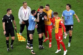 Insólito: en Uruguay “celebran” las sanciones de la FIFA contra Muslera, Giménez, Cavani y Godín