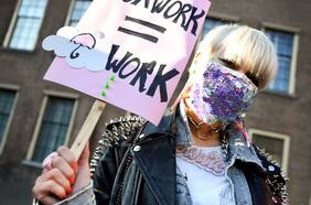 Trabajadoras sexuales ahora pueden trabajar con contrato: la pionera ley aprobada en Bélgica