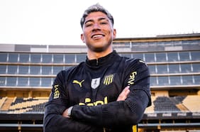 ¿Juega el clásico contra Nacional? En Uruguay abordan la posible titularidad de Brayan Cortés en Peñarol