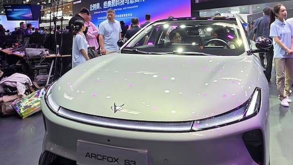 Una nueva marca confirma llegada a Chile: Arcfox, el lado eléctrico de Baic