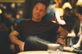 Sam Rockwell: de una aparición sorpresa en The White Lotus a filmar una película en Rapa Nui