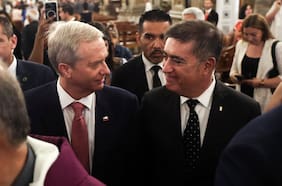 Primero Quiroz, luego Arzola y ahora Rabat: Desbordes pasa a la primera línea de ofensivas contra el gobierno de Kast