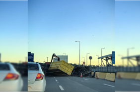 Volcamiento de camión generó importante congestión al interior del Aeropuerto de Santiago: tacos se extendieron por hasta dos horas