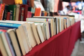 Confiscan 170 mil libros que iban a ser reciclados: los vendían por Instagram