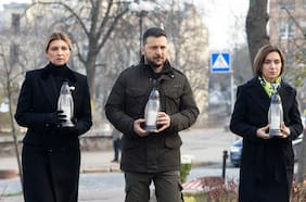 Presidente del Consejo Europeo visita Kiev en el décimo aniversario de la revolución contra Moscú que acercó a Ucrania a la UE