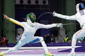 El complicado y confuso momento que vivió una esgrimista que se desmayó en París 2024