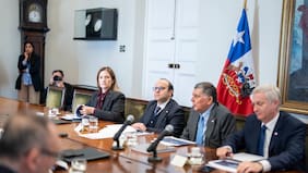 Gobierno decreta emergencia preventiva en 10 regiones por sistema frontal que traerá lluvias intensas, viento y nieve
