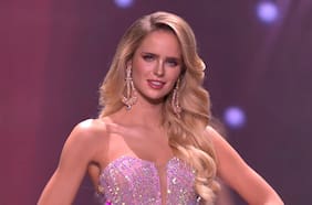 Inna Moll pasa al top 12 del Miss Universo 2025