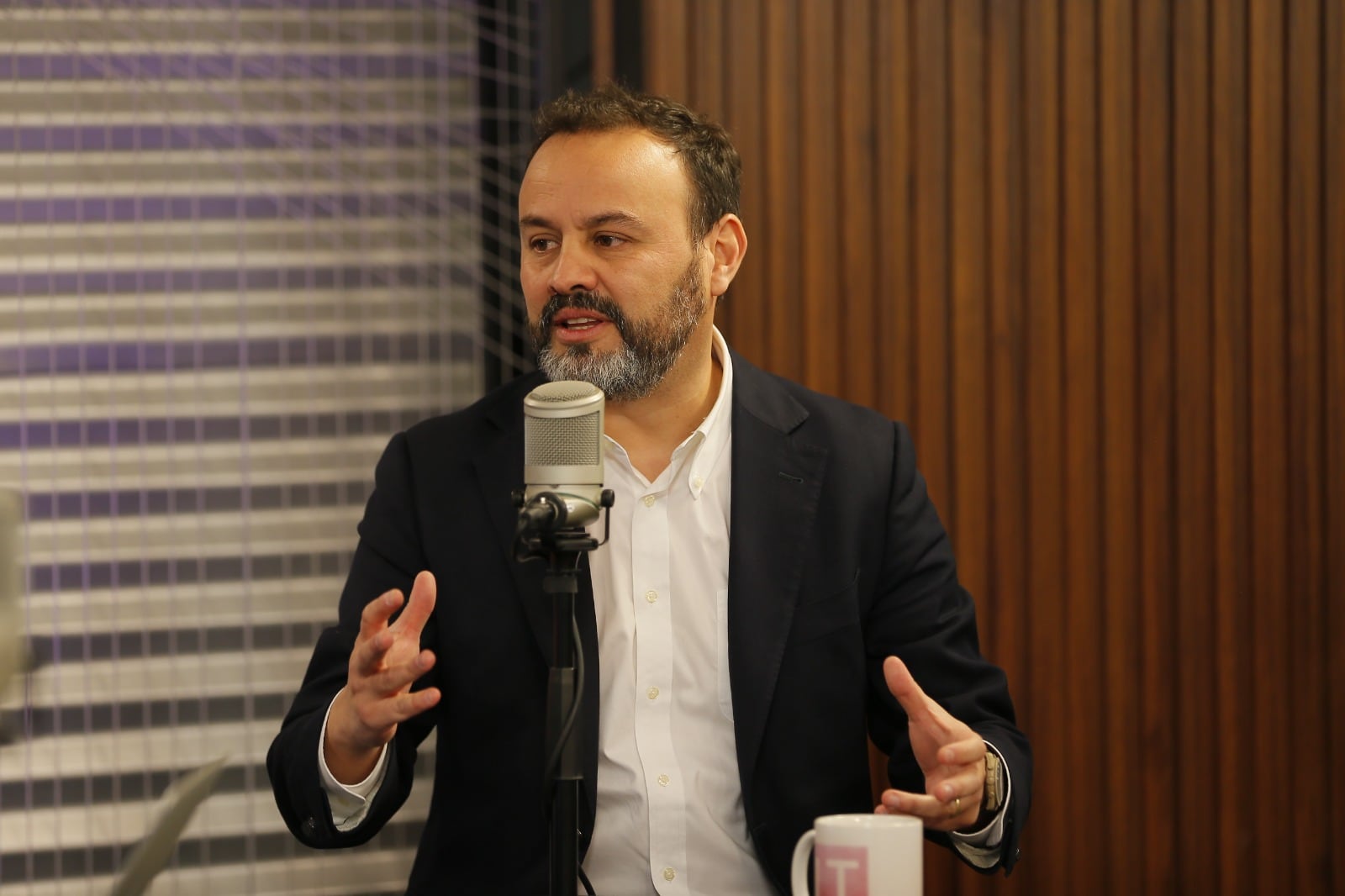Diputado Bernales (PL) y AC contra Grau: "A los colegas del PDG, creo que es importante que no pisen el palito"