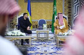 Zelensky visita Arabia Saudita tras ofrecer la experiencia de Ucrania en el uso de drones