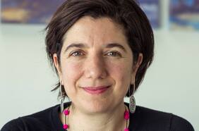 La primera “no científica” a cargo: Aisén Etcheverry es nombrada nueva ministra de Ciencia