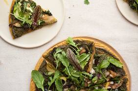 Aprende a hacer una rica y saludable pizza verde con masa de quínoa y camote