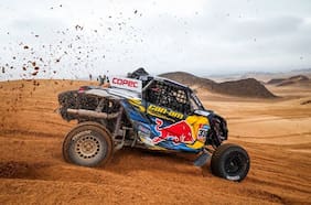 Chaleco López llega segundo en la séptima etapa y se ilusiona con el podio del Dakar
