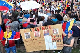 “Comando con Venezuela en Chile” pide reconocimiento de Edmundo González como presidente electo y demandan acciones de la CPI por crímenes del régimen