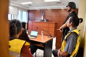 Revés para la Fiscalía en caso Democracia Viva: tribunal lo reabre y anula la preparación del juicio oral