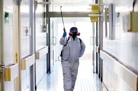 Más de 30 centros de salud en todo el país han registrado brotes y cuarentenas