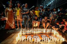 Restos del periodista inglés e indigenista asesinados en el Amazonas son entregados a familiares