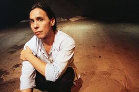 Nuevo libro rescata la vida y obra del director de teatro Andrés Pérez