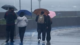 Advierten el retorno de un frente de lluvia intensa a Coquimbo y Valparaíso este viernes: revisa los sectores afectados