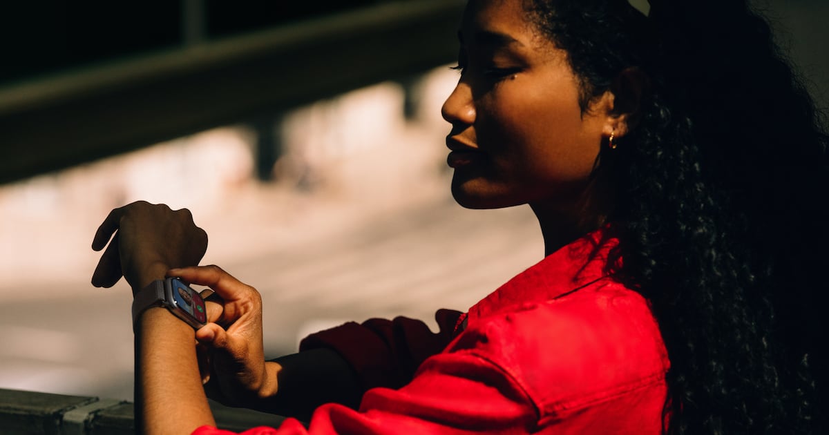 Apple Watch ahora puede detectar la hipertensión: la función ya está disponible en Chile