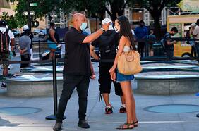 Confianza del consumidor de EEUU cae inesperadamente en agosto