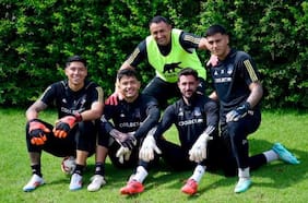 Remezón en el cuerpo técnico de Jorge Almirón: Colo Colo despide al preparador de arqueros Jorge Martínez