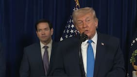 Trump afirma que EE.UU. manejará Venezuela hasta dar “una transición adecuada” y que Maduro y su esposa “enfrentarán la justicia”