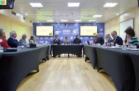 “Había que mejorar la comunicación de riesgo”: la razón por la cual exministros de Salud aparecen en las redes sociales del Minsal