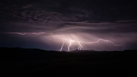 Las 3 regiones de Chile que tendrán lluvia y tormentas eléctricas en “un corto período de tiempo”