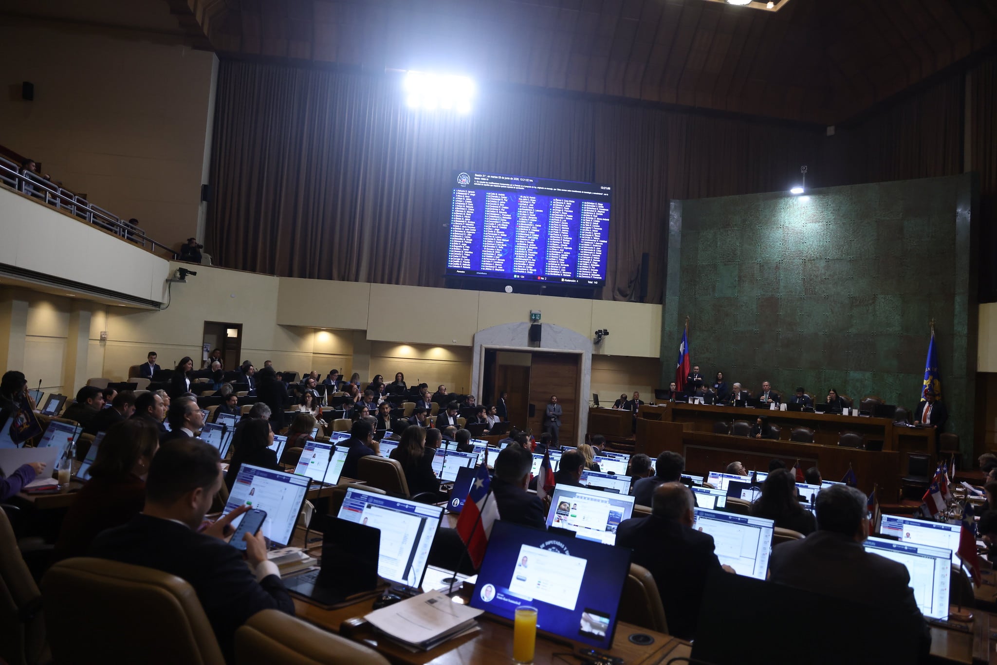 A 24 horas de votación de acusación contra Grau, persisten dudas entre diputados oficialistas