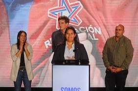 RN entrega “Plan Chile se Levanta” a La Moneda destinado a la reconstrucción de zonas golpeadas por el sistema frontal