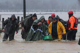 Gobierno presentará proyecto de ley para que sea obligatorio obedecer las instrucciones de evacuación en emergencias