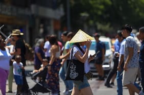 Ola de calor en Santiago podría pasar la barrera de los 36°C: esto dicen los expertos
